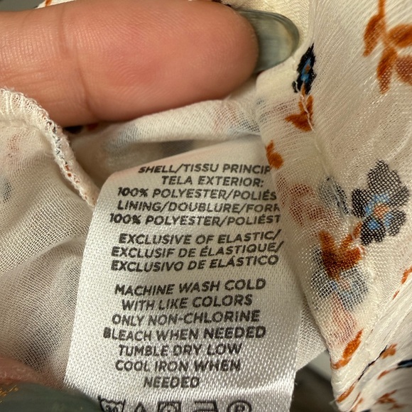 Ann Taylor Ivory Floral Peasant Blouse - Picture 6 of 7